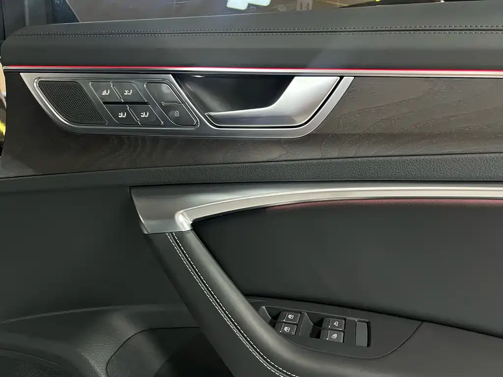 Audi A6L 2023 — фото 14