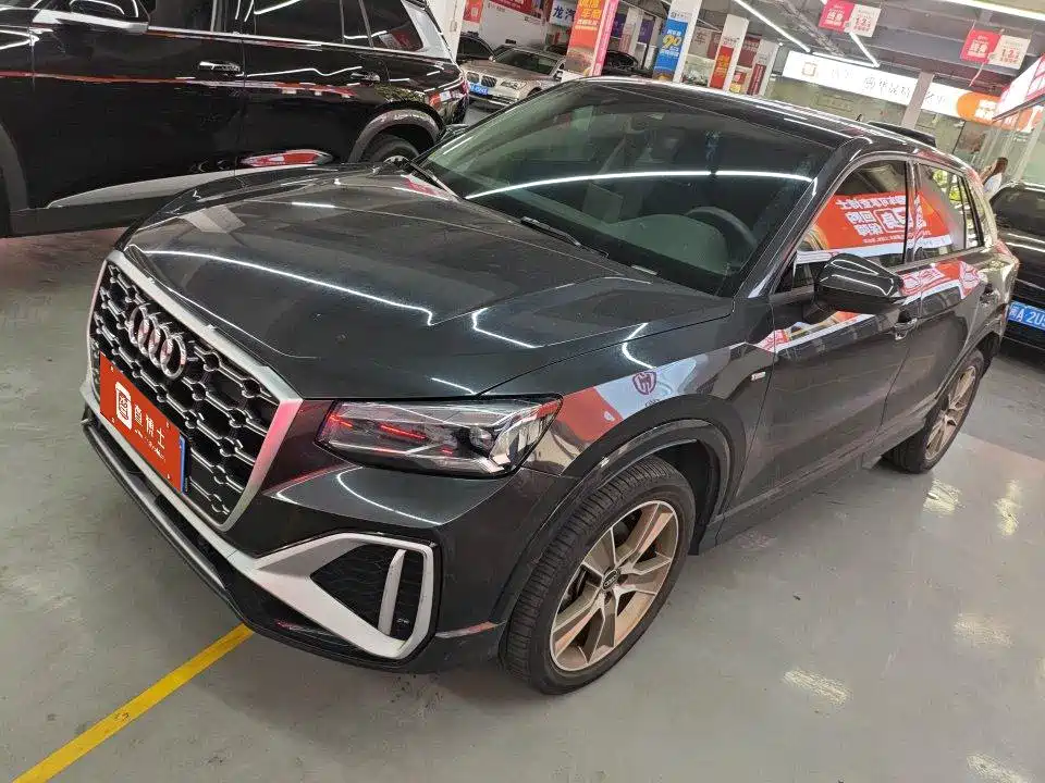 Audi Q2L 2022