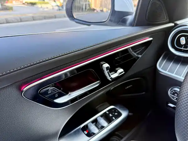 Mercedes-Benz C-Class 2023