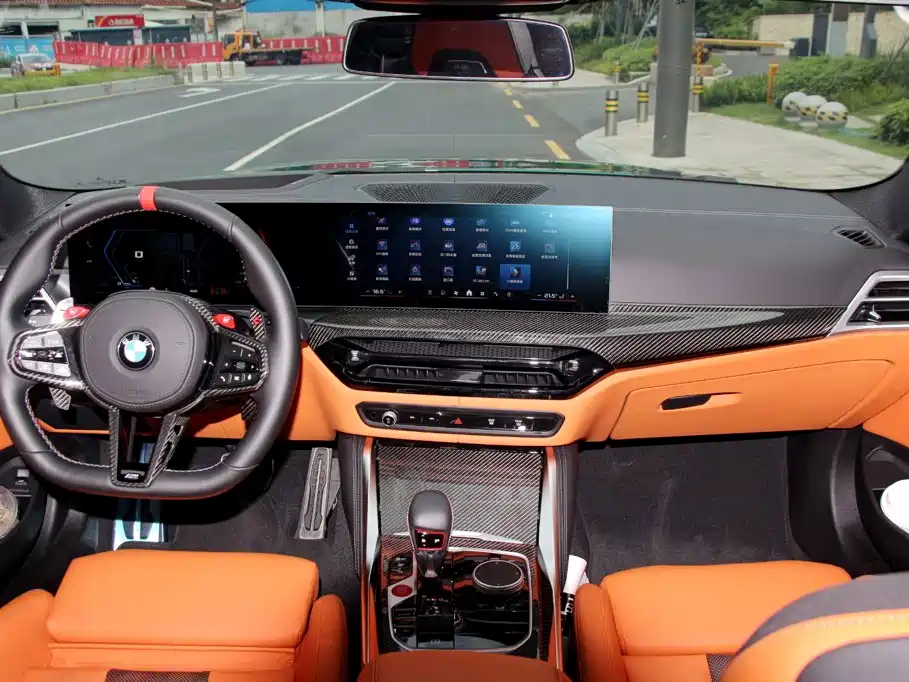 BMW M4 2025 — фото 12