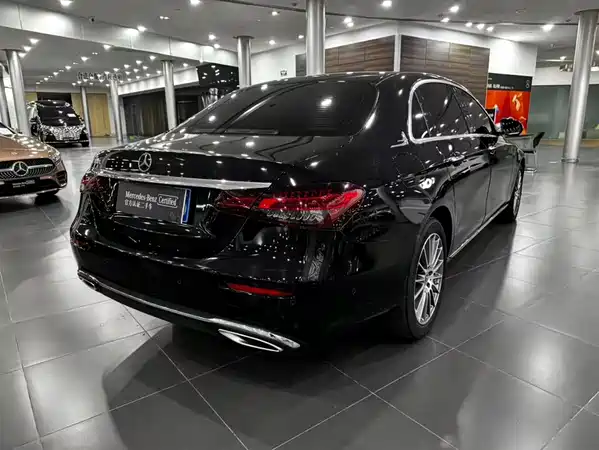 Mercedes-Benz E-Class 2024