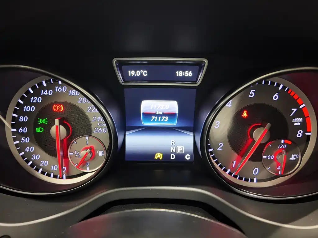 Mercedes-Benz CLA 2016 — фото 14