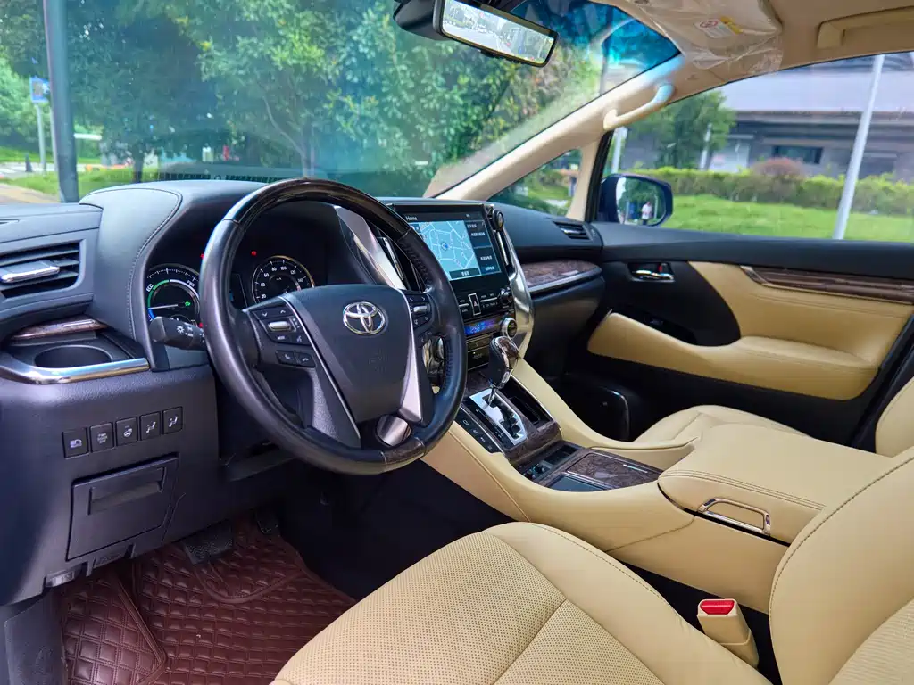 Toyota Vellfire 2021 — фото 11