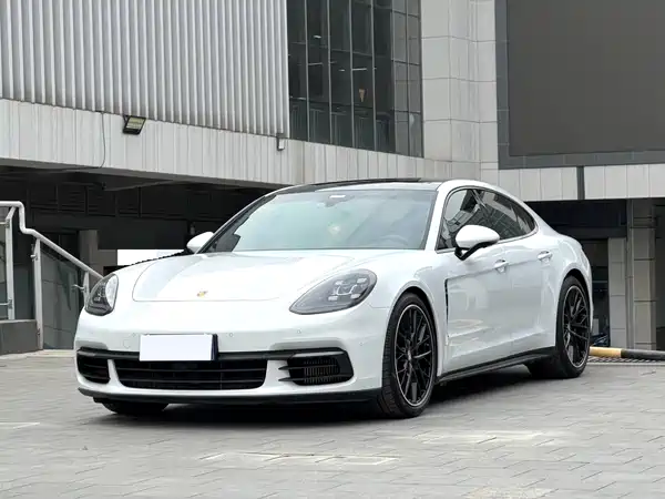 Porsche Panamera 2020