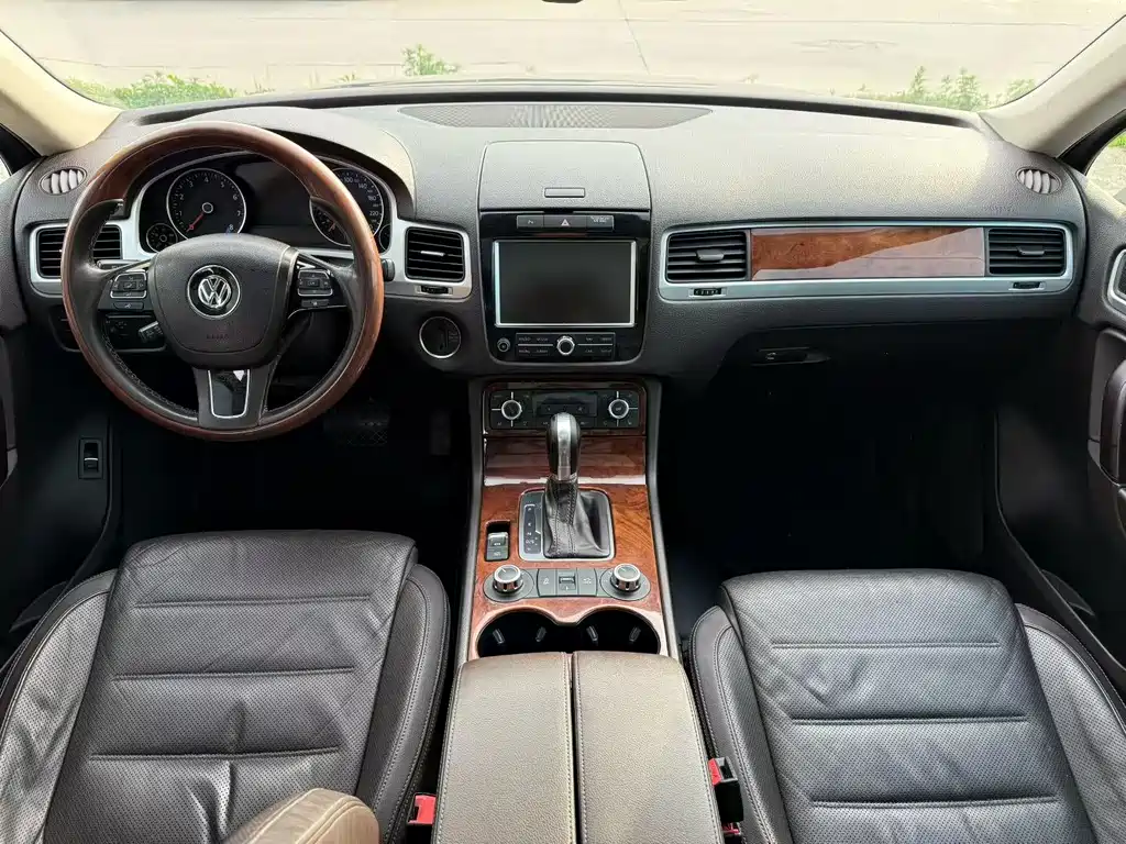 Volkswagen Touareg 2014