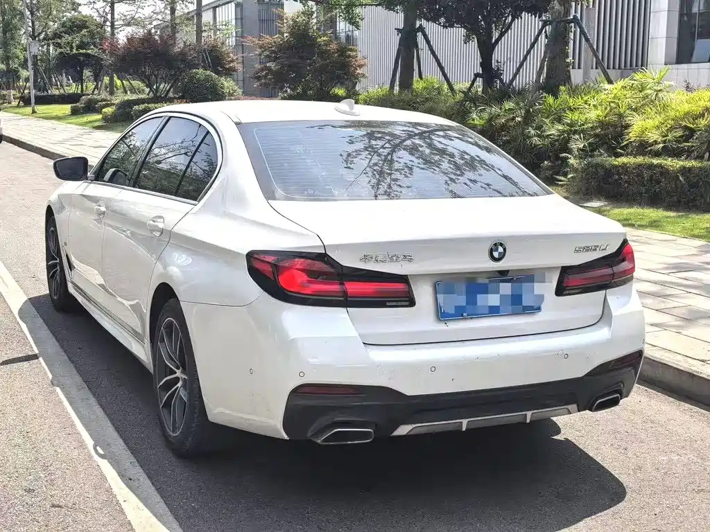 BMW 5 Series 2022
