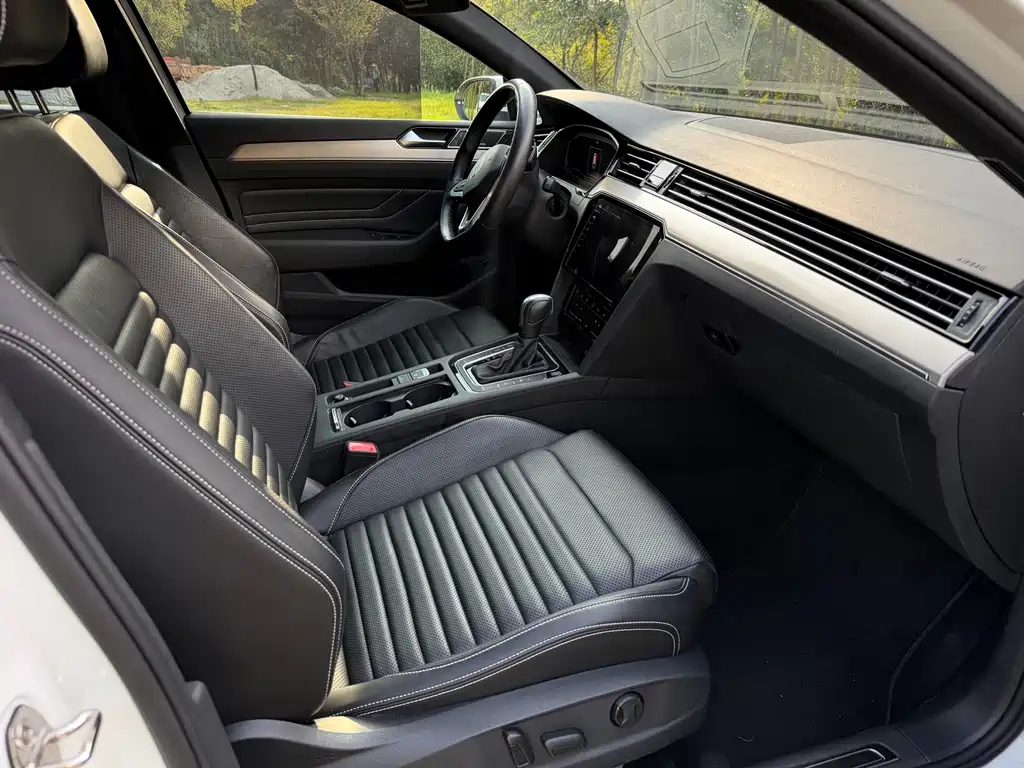 Volkswagen Viloran 2023 — фото 13