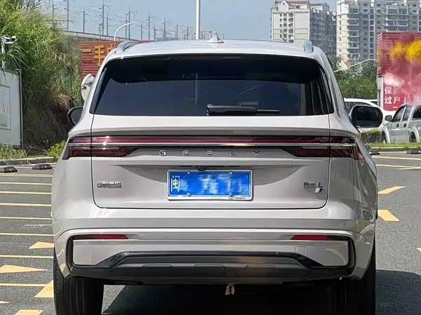 Geely Xingyue L 2024