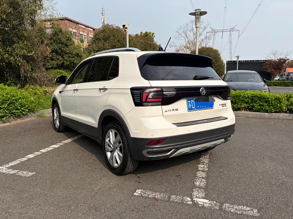 Volkswagen T-Cross 2020 — фото 6