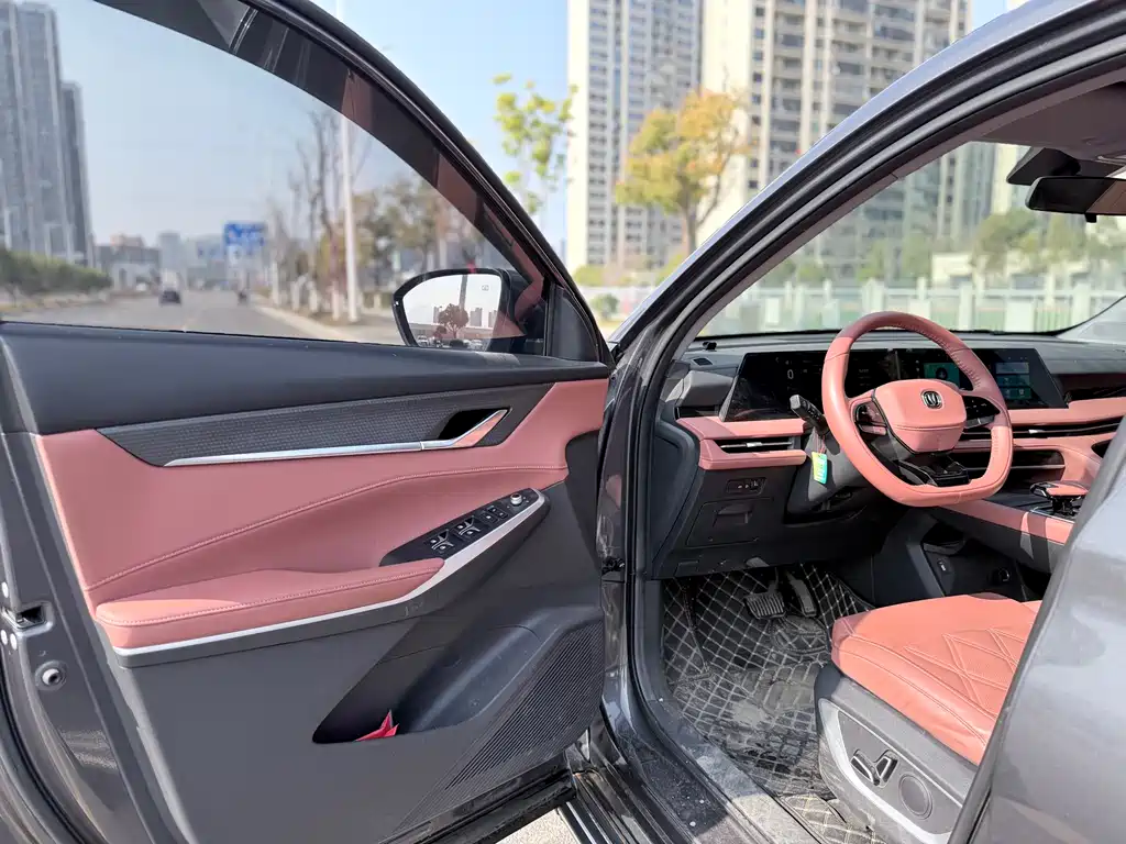 Changan CS75 PLUS 2024 — фото 8