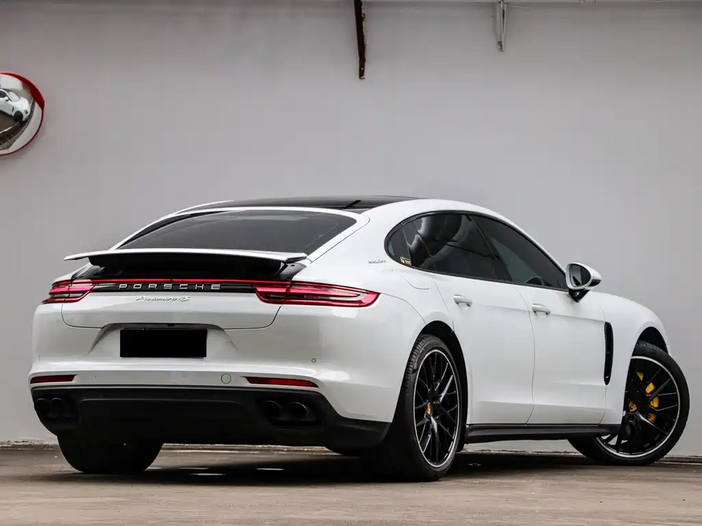 Porsche Panamera 2019