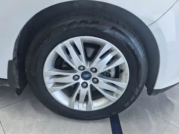 Ford Focus 2013