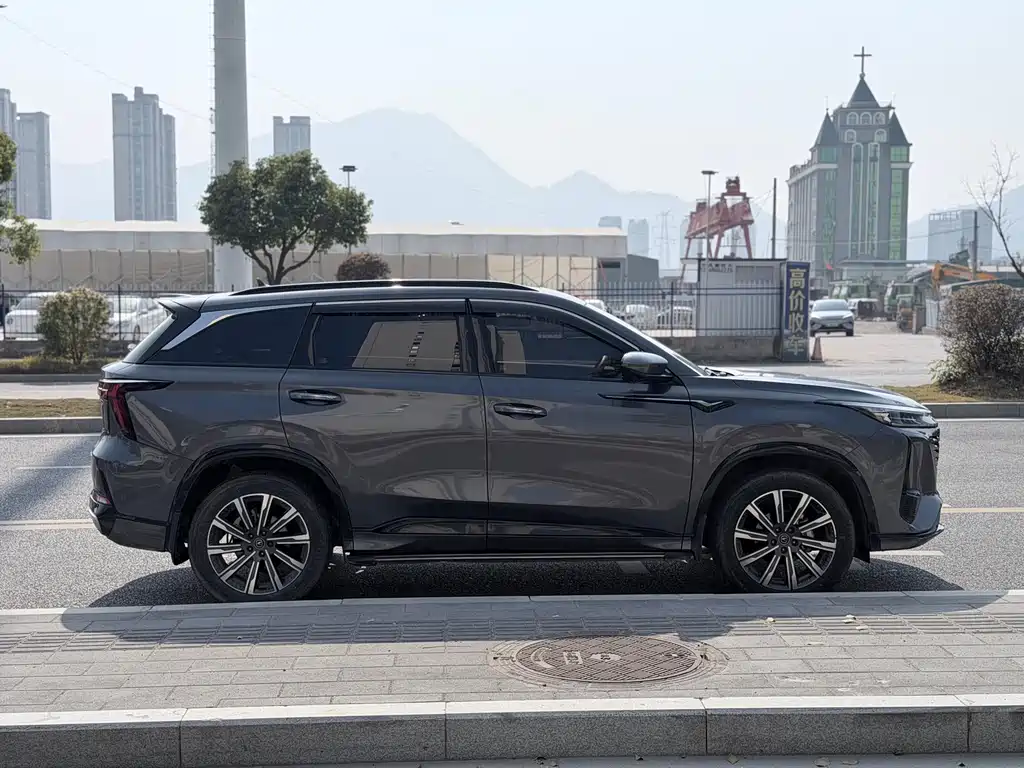 Changan CS75 PLUS 2024 — фото 16
