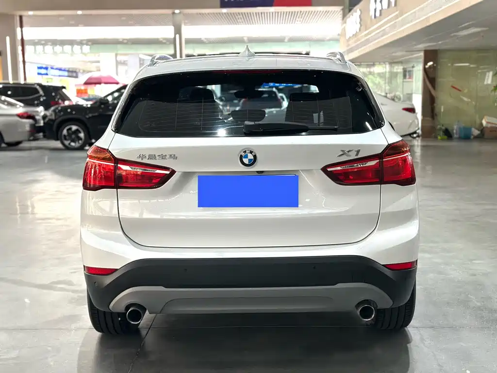 BMW X1 2018 — фото 6
