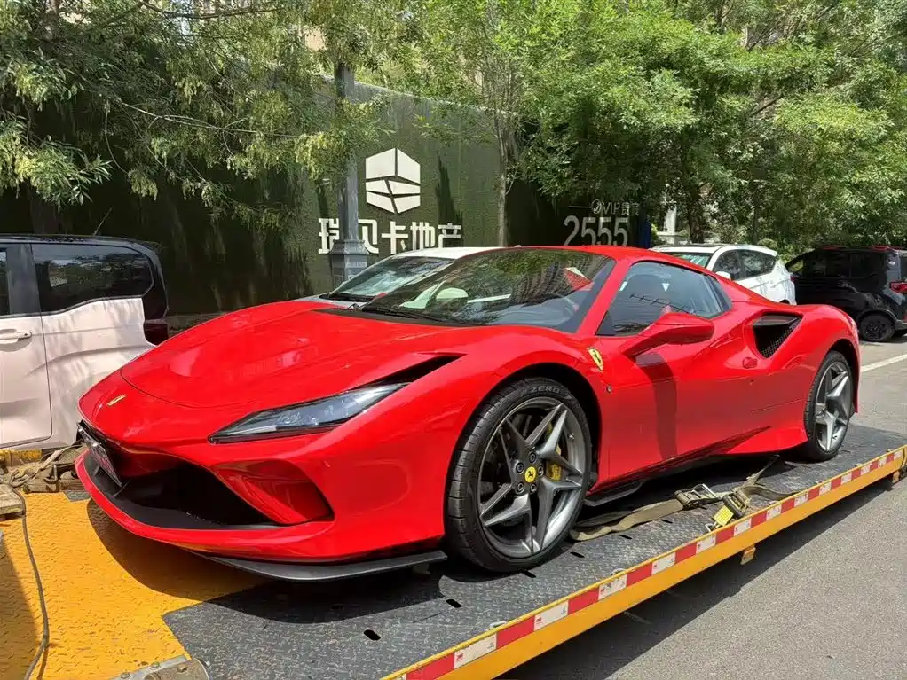 Ferrari F8 2021 — фото 1