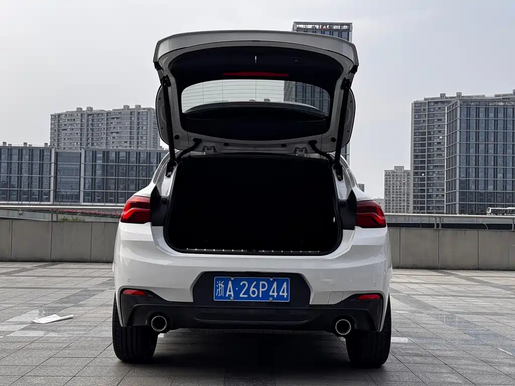 BMW X2 2021 — фото 19