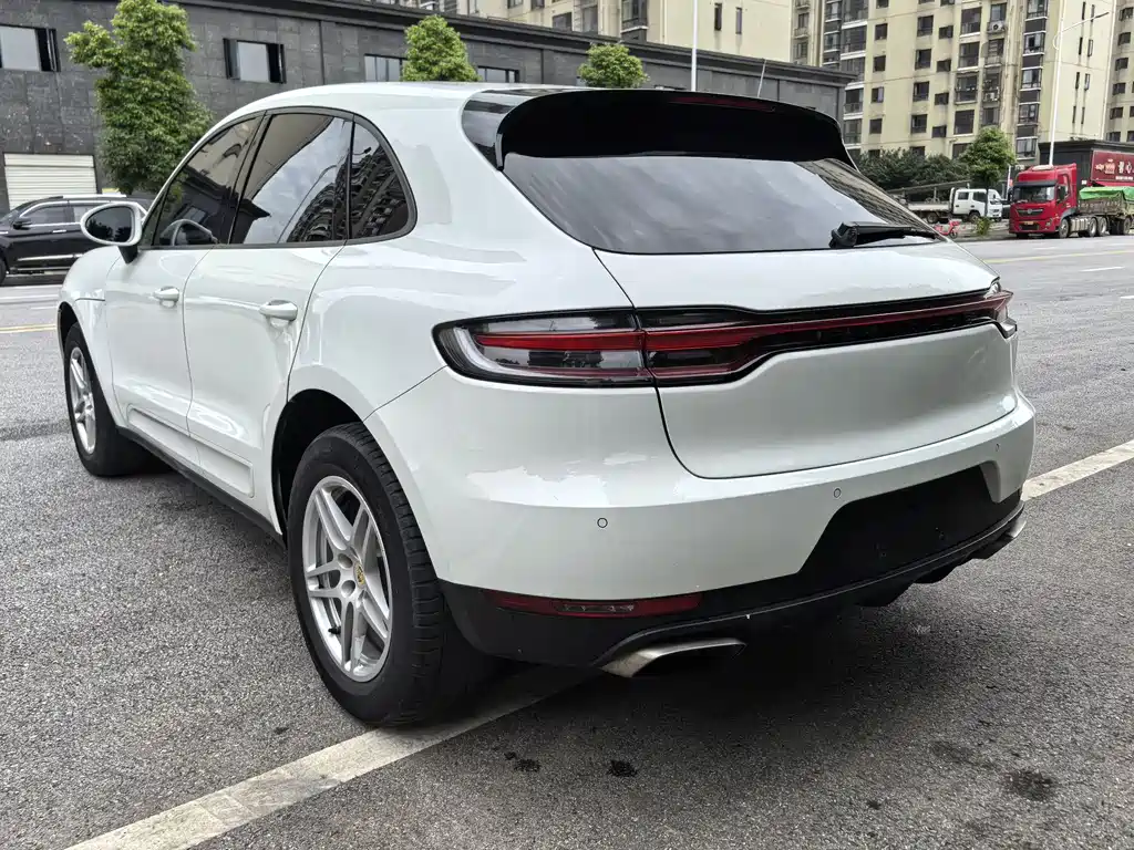 Porsche Macan 2018 — фото 7