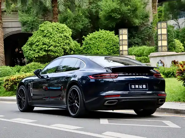 Porsche Panamera 2019