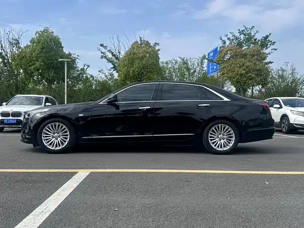 Cadillac CT6 2022