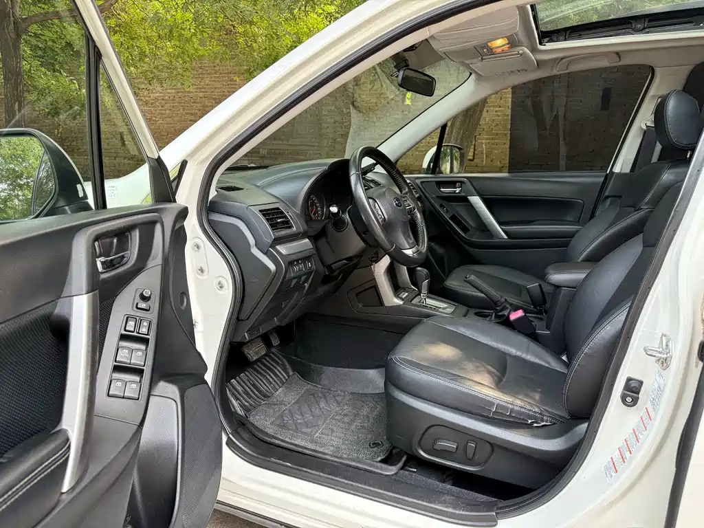 Subaru Forester 2013 — фото 11