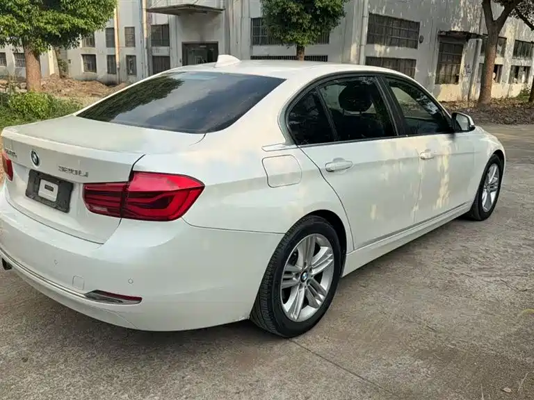 BMW 3 Series 2015 — фото 8