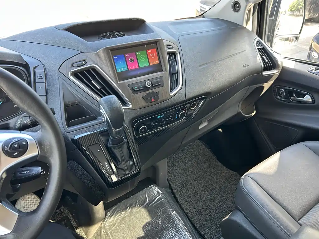 Ford Tourneo 2020 — фото 18