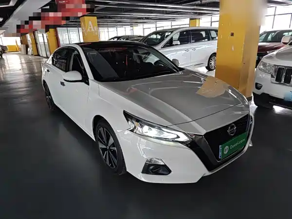 Nissan Teana 2023
