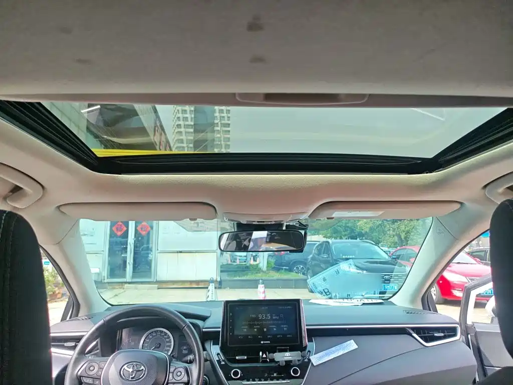 Toyota Corolla 2019 — фото 14
