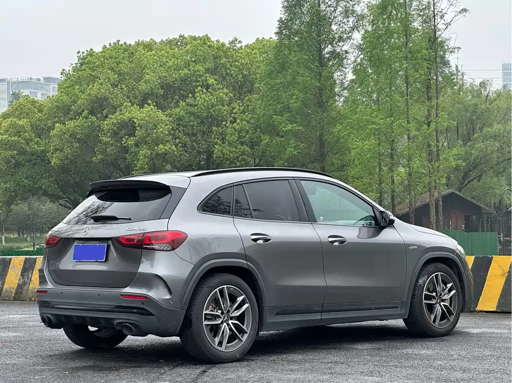 Mercedes-Benz GLA AMG 2021 — фото 7