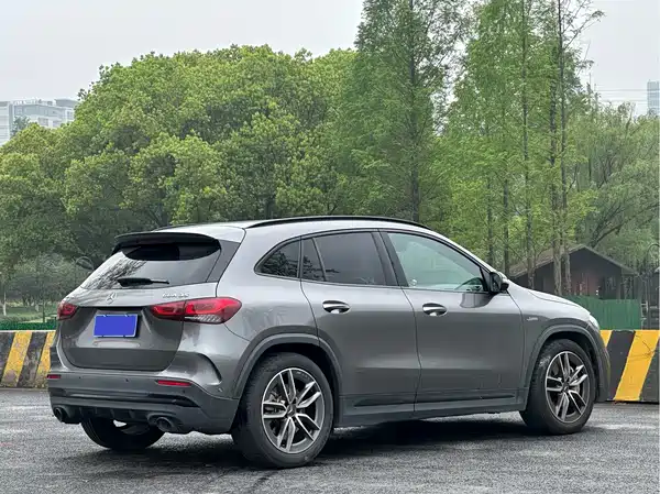 Mercedes-Benz GLA AMG 2022
