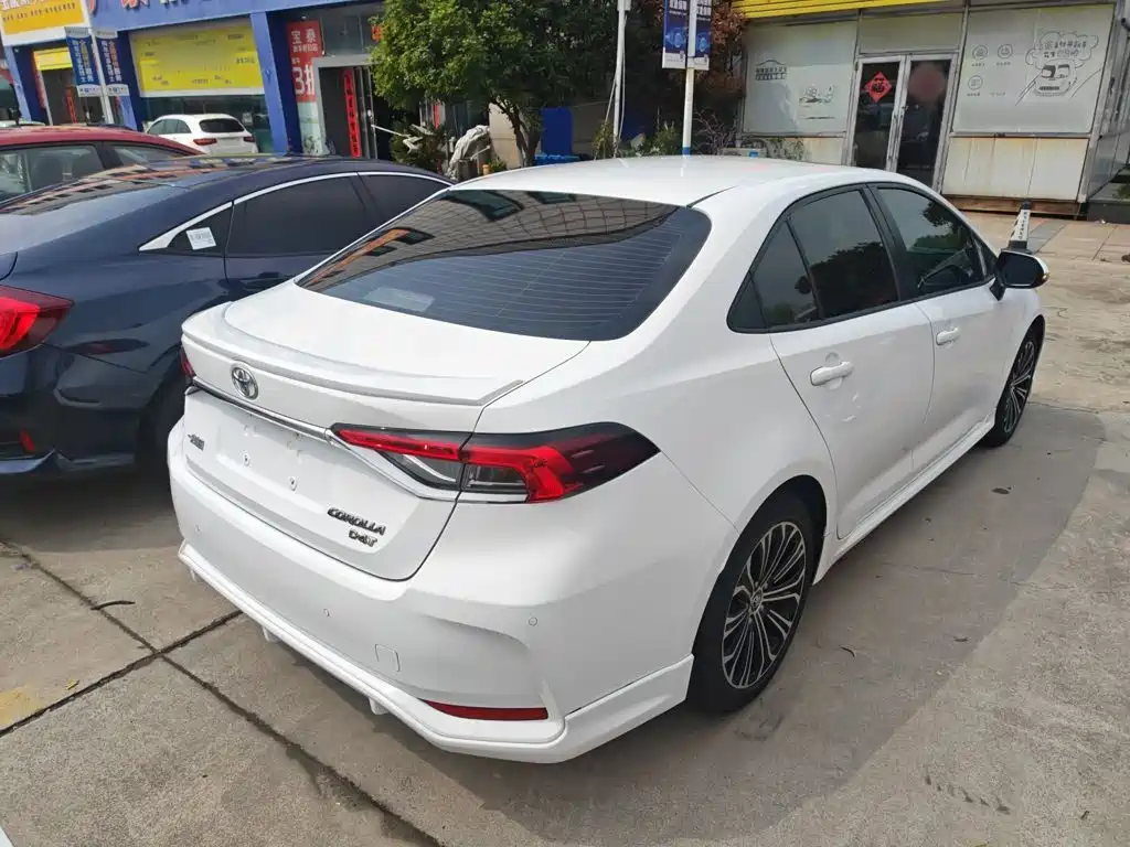 Toyota Corolla 2019 — фото 5