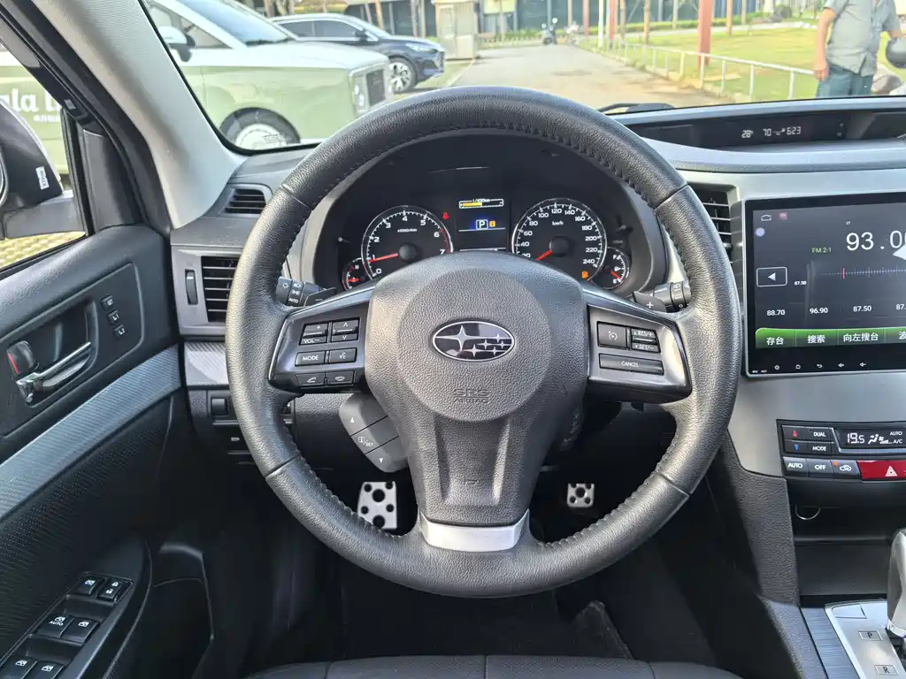 Subaru Outback 2014 — фото 16