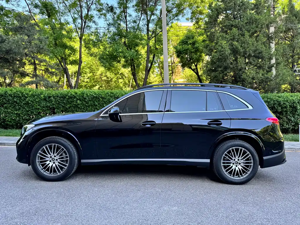 Mercedes-Benz GLC 2023 — фото 3