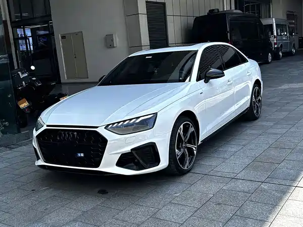 Audi A4L 2025