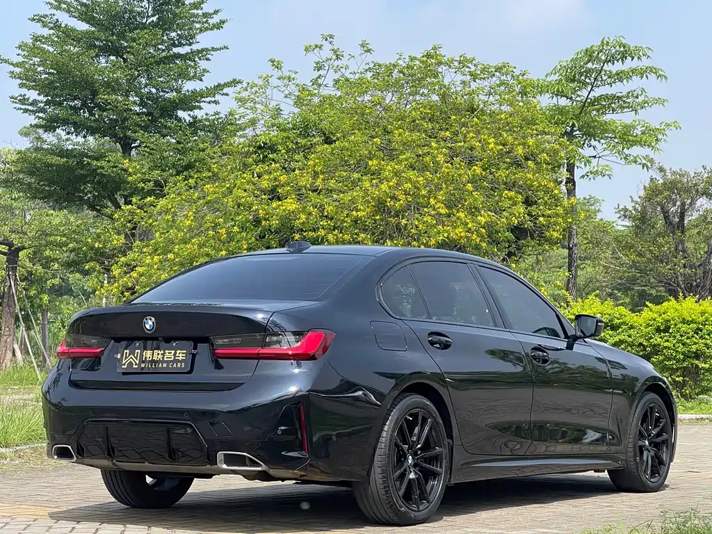 BMW 3 Series 2025