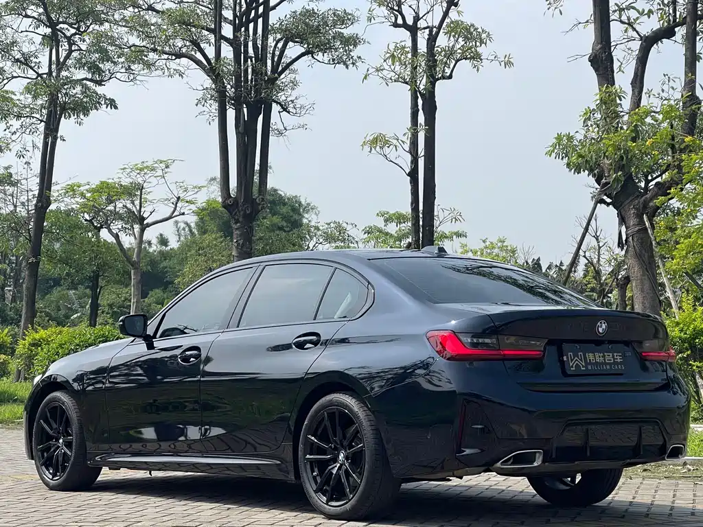 BMW 3 Series 2025