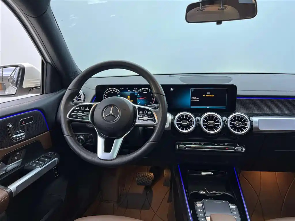 Mercedes-Benz GLB 2023 — фото 26