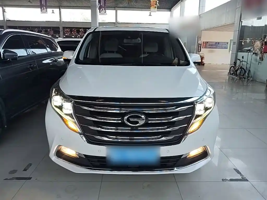 GAC Motor Trumpchi M8 2018 — фото 3