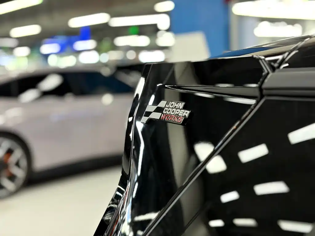 MINI JCW EV 2025 — фото 15