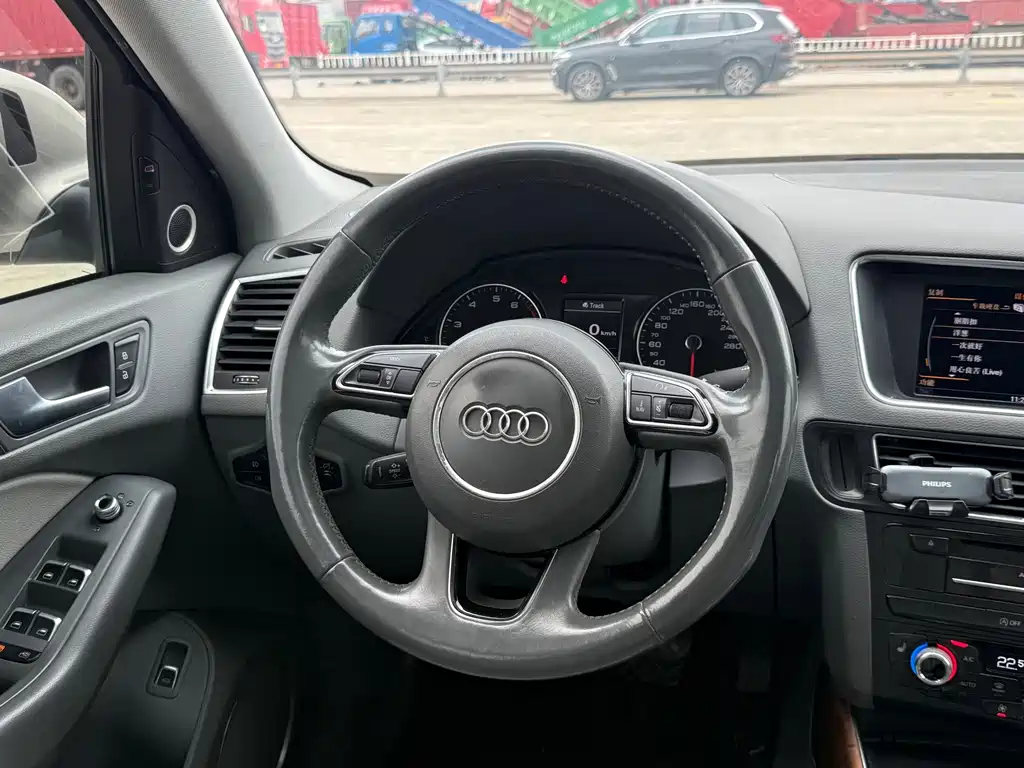Audi Q5 2015 — фото 11
