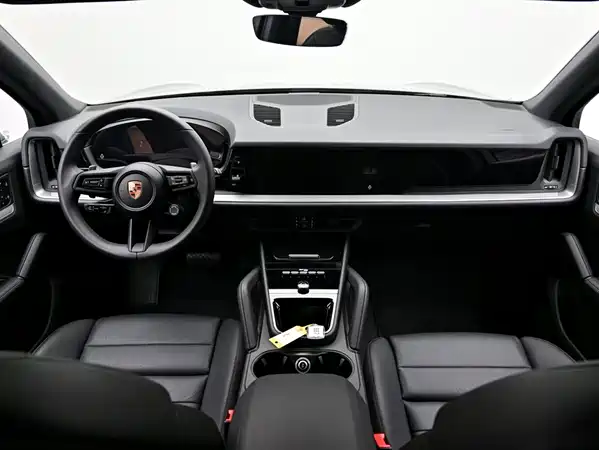 Porsche Cayenne 2025