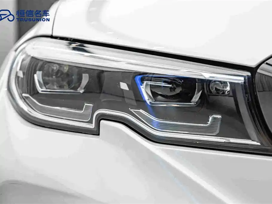 BMW 3 Series 2020 — фото 10