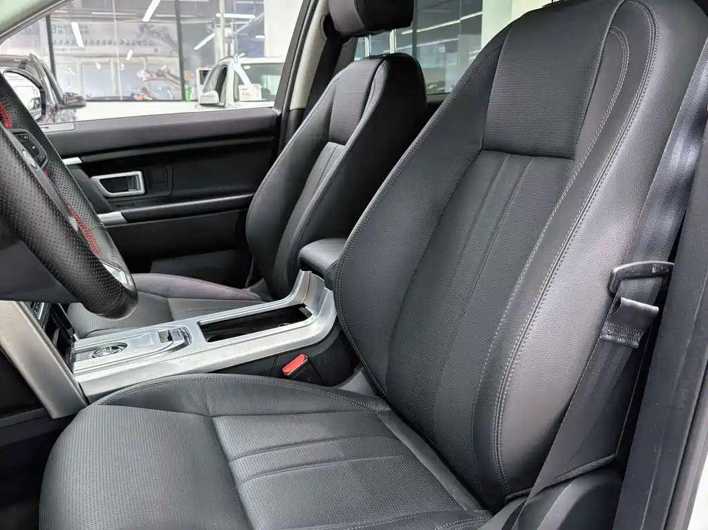 Land Rover Discovery Sport 2019 — фото 6