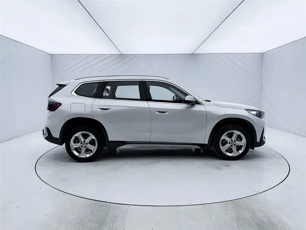 BMW X1 2024 — фото 9