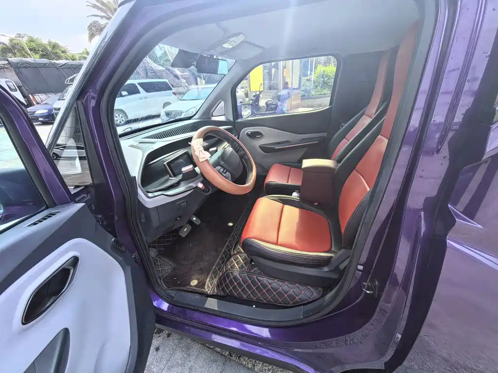 Baojun E200 2019