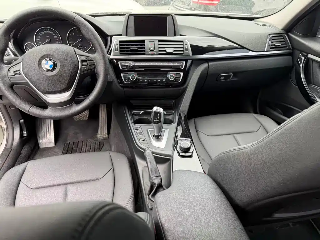 BMW 3 Series 2017