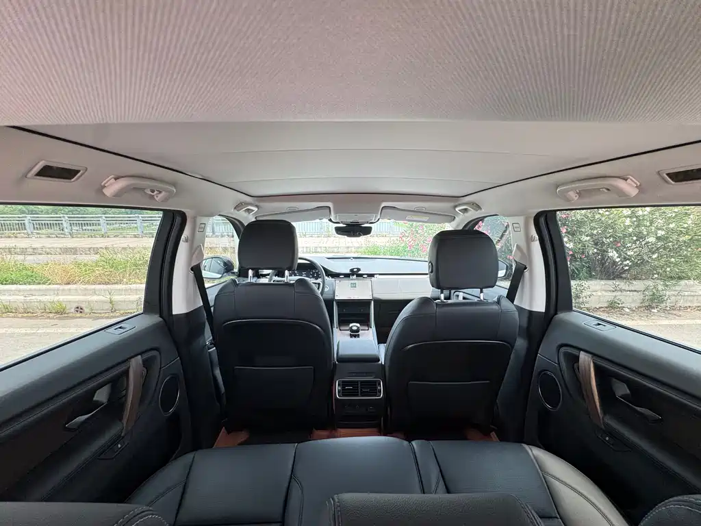 Land Rover Discovery Sport 2024 — фото 25