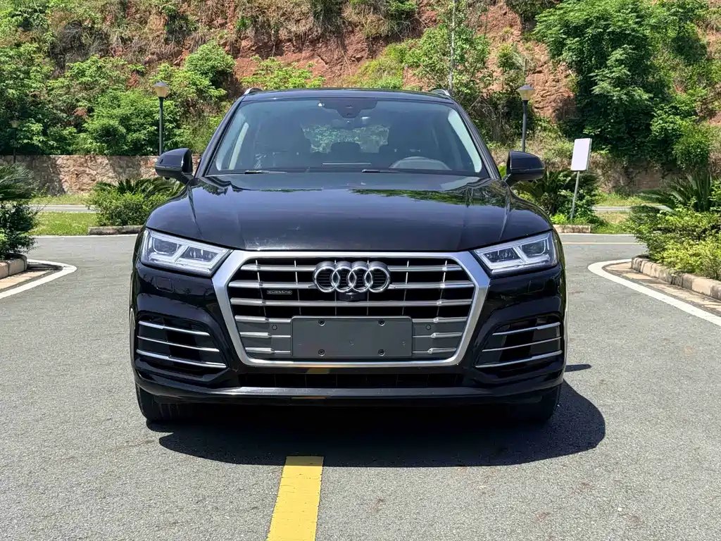 Audi Q5L 2019 — фото 2