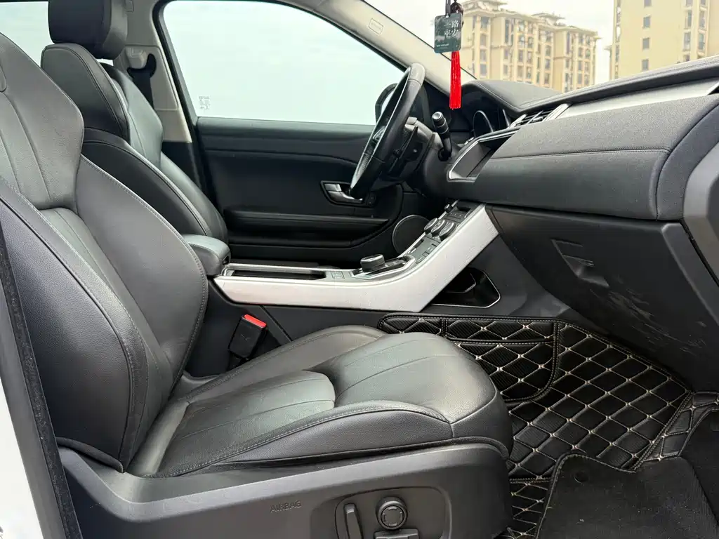 Land Rover Evoque 2018 — фото 6