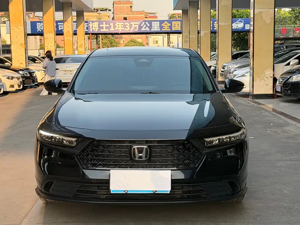 Honda Accord 2023 — фото 2